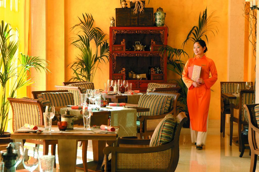 Shangri-la Qaryat Al Beri 5*