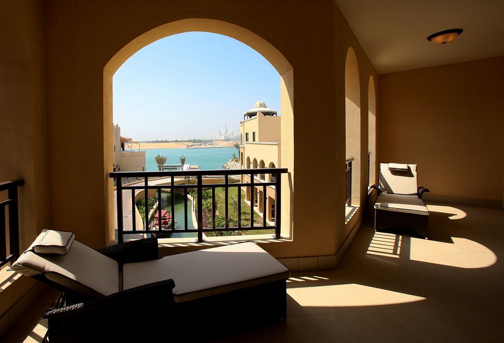 Shangri-la Qaryat Al Beri Aparthotel Abu Dhabi