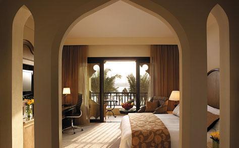 Shangri-la Qaryat Al Beri Aparthotel